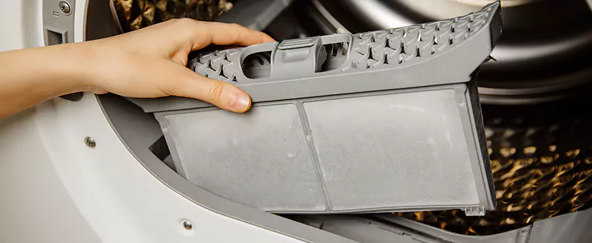 Signs Of A Clogged Dryer Lint Trap in Hopkinsville, Kentucky